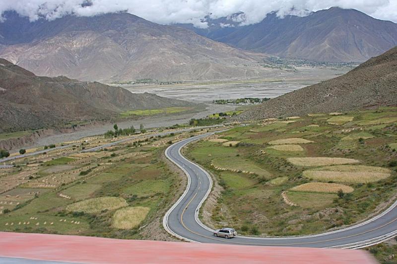 072 great highways in Tibet.jpg